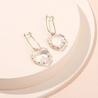 الكورية الأزياء العصرية الزجاج الشفاف الماس الأقراط الحب القلب على شكل المتخصصة الحلو الأقراط الجملة Nihaojewelry main image 4