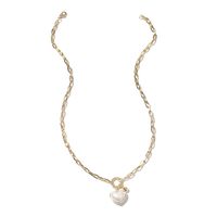 Moda Simple Perla Blanca Amor Colgante Collar Moda Cadena De Clavícula De Cadena Gruesa En Forma De Corazón Para Mujer Nihaojewelry sku image 1