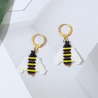 Fashion Hand-woven Rice Beads Bee Trend Insect Earrings main image 2