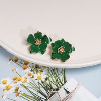 Hot Selling Simple Small Drop Oil Petals Pearl Flower Earrings For Women Nihaojewelry main image 3