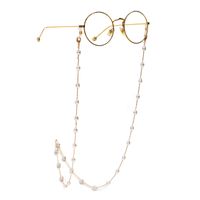The New Deformed Pearl Golden Glasses Chain Necklace Sunglasses Anti-lost Anti-drop Glasses Rope Eye Lanyard Wholesale Nihaojewelry main image 3
