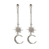 Moda Tendencia Estrella Y Luna Punto Diamante Colgante Joyería Mujer Pendientes Nihaojewelry sku image 2