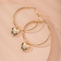Oversized Hoop Earrings Korean Exaggerate Peach Heart Ear Jewelry Earrings Wholesale Nihaojewelry main image 5