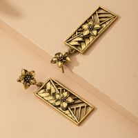 New French Retro Flower Earrings Geometric Hollow Simple Palace Earrings Square Earrings Wholesale main image 2