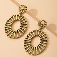 New French Retro Flower Earrings Geometric Hollow Simple Palace Earrings Square Earrings Wholesale main image 6