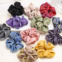 Fashion And Colorful Bright Silk Art Large Intestine Ring Bundle Hair Scrunchies Wholesale Nihaojewelry main image 2