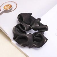 Fashion And Colorful Bright Silk Art Large Intestine Ring Bundle Hair Scrunchies Wholesale Nihaojewelry main image 5