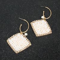 Nouveau Style Rétro Alliage Incrusté De Perles Géométriques Boucles D&#39;oreilles En Diamant Exagéré Boucles D&#39;oreilles De Mode En Gros Nihaojewelry main image 5