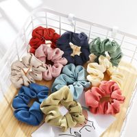 Retro French Solid Color Large Hair Scrunchies Korean Ponytail Girl Head Rope Wholesale Nihaojewelry main image 2