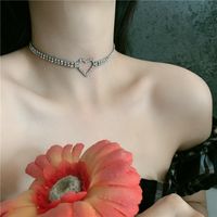 New Fashion  Love Simple Bright Diamond Short Paragraph Girl Heart Necklace Choker Wholesale Nihaojewelry main image 5
