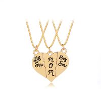 Simple Fashion Mother's Day Gift Big Sister Mom Three Petal Love Stitching Pendant Necklace Wholesale Nihaojewelry sku image 1
