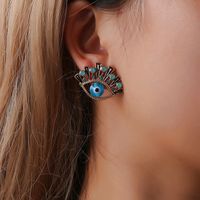 Nueva Moda Azul Ojos Pendientes Con Incrustaciones De Diamantes De Imitación Ojos Pendientes Al Por Mayor Nihaojewelry main image 3
