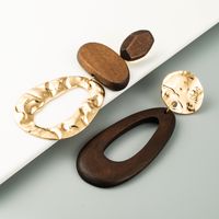 New Retro Drop-shaped Alloy Wood Earrings Exaggerated Long Earrings Wholesale Nihaojewelry main image 4