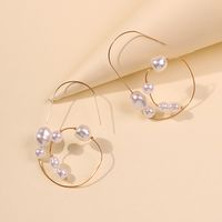 New Pearl Earrings Fashion Simple Geometric Circle Earrings Korean Women's Pearl Earrings Wholesale main image 4