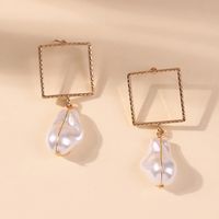 Korean Water Droplets Layered Pearl Earrings Wholesale Simple Geometric Alloy Girl Earrings Nihaojewelry main image 4
