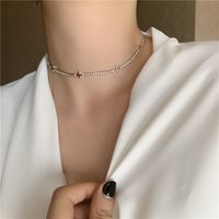 Collar De Aleación Simple Con Cruz De Diamantes Destellantes De Perlas Barrocas Para Mujer main image 4
