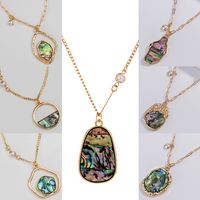 Fashion New Simple  Special-shaped Natural Color Shell Piece Alloy Necklace main image 2
