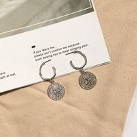 New Retro Irregular C-shaped Coin Head Pendant Earrings Wholesale Nihaojewelry main image 4