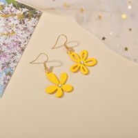 Boucles D&#39;oreilles Simples Creuses Asymétriques New Korea Flower main image 2