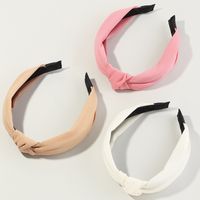 Simple Wide-sided Knotted New Solid Color Fabric Cross Headband Ladies Head Jewelry Wholesale sku image 1