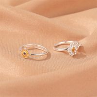 Korean Style Simple Daisy Flower Ring Sunflower Ring Adjustable Ring Wholesale Nihaojewelry main image 6