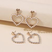 Hot Selling Love Pearl Fashion Diamond Earrings Wholesale Nihaojewelry main image 1