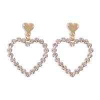 Hot Selling Love Pearl Fashion Diamond Earrings Wholesale Nihaojewelry main image 3