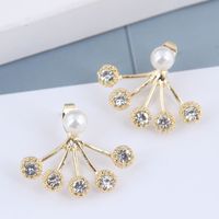 925 Silber Nadel Koreanische Mode Metall Concise Flash Diamant Alloy Stud Ohrringe main image 1