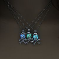 Hot-selling Luminous Openable Skull Pendant Halloween Luminous Necklace Wholesale Nihaojewelry main image 3