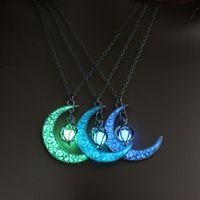 Hot Selling Hollow Spiral Moon Luminous Pendant Cyclone Luminous Bead Necklace Wholesale Nihaojewelry main image 3