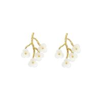 Pendientes De Resina De Moda De Flor Blanca Perla Versátil Simple De Corea Para Las Mujeres main image 6