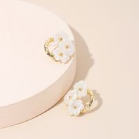 Pearl White Flower Resin Tide Korean Simple Fashion Wild Earrings For Women main image 2