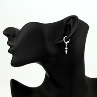 Européenne Tendance Croix-frontière Vendu Bijoux Personnalisé Punk Conique Cercle Petit Boucles D'oreilles Géométrique Quadrihedron Earclip Boucles D'oreilles Des Femmes main image 6