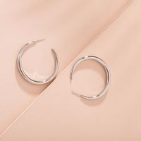 Fashion New Round Simple Alloy All-match Women's Earring Hot-saling Wholesale main image 4