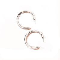 Mode Nouvelle Boucle D&#39;oreille Ronde En Alliage Simple All-match Pour Femmes En Gros main image 6