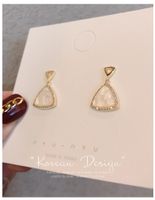 Triangle Nacre Nouvelles Boucles D'oreilles À La Mode En Alliage Coréen Exquis Pour Femmes main image 1