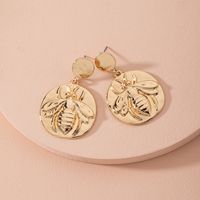 Korea's New Niche Small Bee Simple Girls Elegant Alloy Earrings Wholesale main image 5