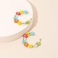 Boucles D&#39;oreilles Pour Femmes Bohèmes De Niche De Perles De Riz En Forme De C De Fleurs Faites À La Main main image 3