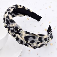 Leopard Print Headband Ladies Wide-sided Cross-knotted Retro Fabric Headband Creative Headwear Wholesale main image 5
