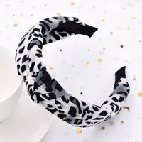 Leopard Print Headband Ladies Wide-sided Cross-knotted Retro Fabric Headband Creative Headwear Wholesale sku image 3