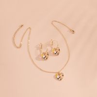 Fashion Exaggerated Ethnic Portrait Style Metal Stitching Combination Alloy Necklace Earrings Set Wholesale main image 3