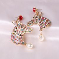 Fashion Exaggerated Stripes Color Diamond Fashion Water Drop Pearl Alloy Earrings For Women main image 3