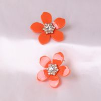 Wholesale Natural Resin Flowers Inlaid With Diamond Ball Earrings For Women main image 5