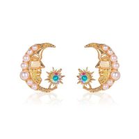 New Baroque Small Fresh Pearl Sun Sweet Simple Moon Face Alloy Earrings For Women main image 1