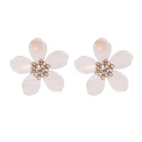 Wholesale Natural Resin Flowers Inlaid With Diamond Ball Earrings For Women sku image 2