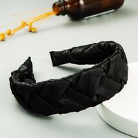 Korean Monochromatic Satin Cloth All-match Outer Starting Hoop Hollow Weaving Bangs Headband sku image 2