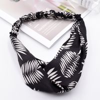 Retro Fashion Plant Leaf Cross Ancient Ladies Yoga Hair Lead Headband sku image 1