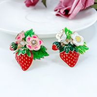 New Popular Painted Drip Enamel Fruit Strawberry Brooch All-match Brooches Wholesale main image 3