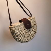 Summer Woven One-shoulder Saddle Fashion Messenger Straw Bag Wholesale main image 6