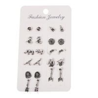 Européen Et Américain Nouveau Rétro Punk Fleur Perle Stud Boucles D'oreilles Strass Vintage Boucles D'oreilles Spot Marchandises Un Jin Livraison sku image 2